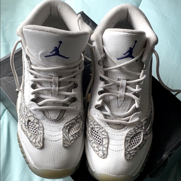 Air Jordan 11 Low- authentic in original box - Picture 2 of 6